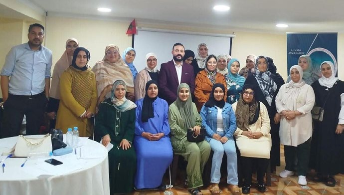 Le soulèvement silencieux au Maroc : comment les femmes en situation de précarité reprennent le pouvoir grâce aux compétences, à la solidarité et à la politique · 2